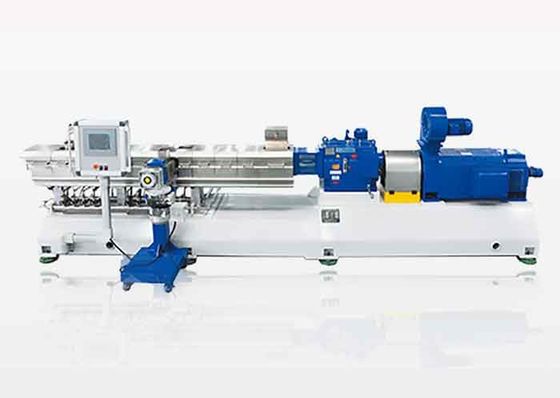 Macchina di composto di plastica Co di alta efficienza che gira l'estrusore a vite gemellato